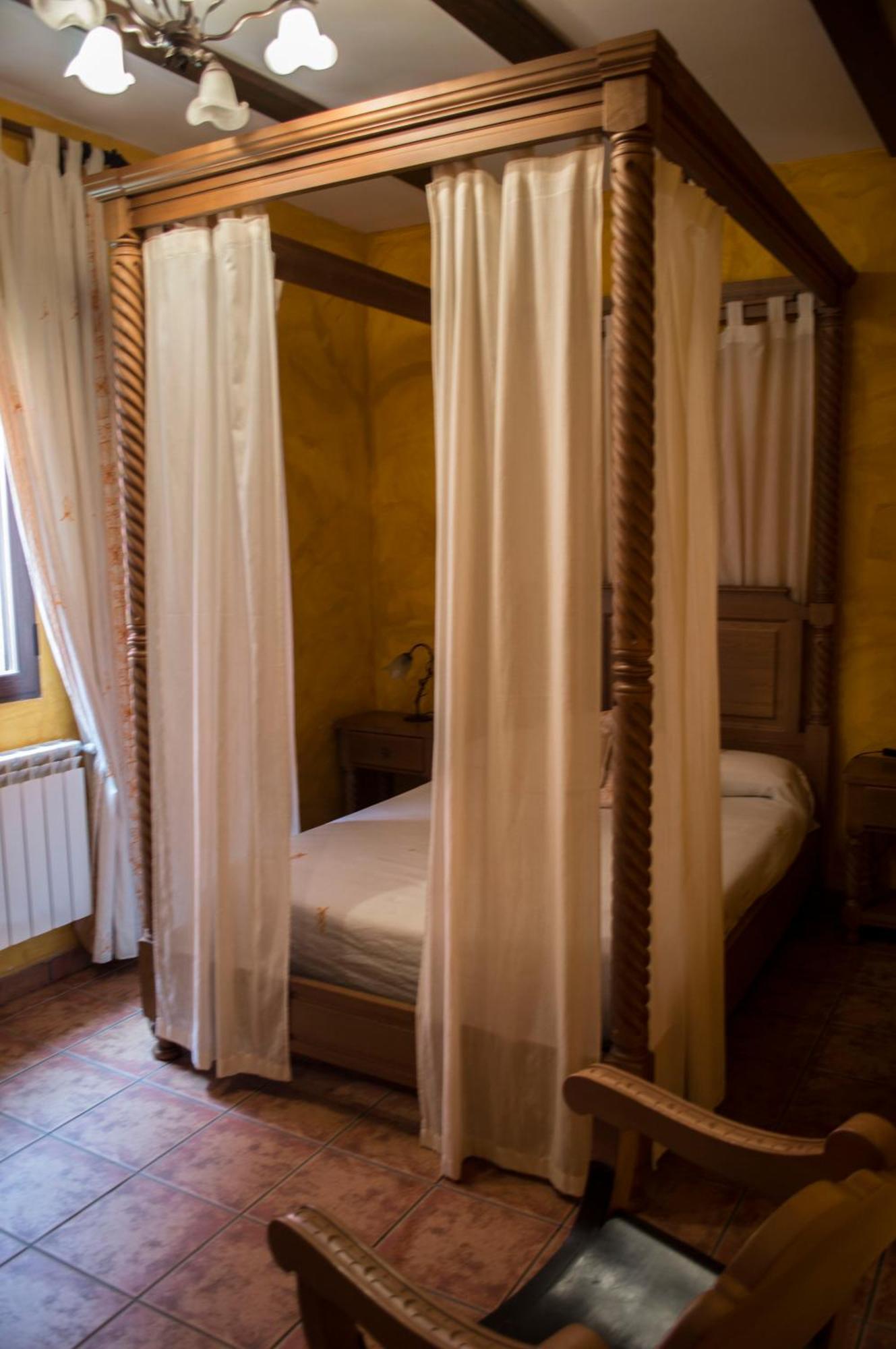 Apartamentos Rurales Alvado Tamajon Extérieur photo